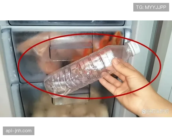 特雷·杨家的冰箱里只放蛋白粉和冰块